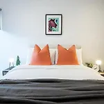Amazing 2 Bedrooms I Brighton Station I Sleep 6 I Rh1
